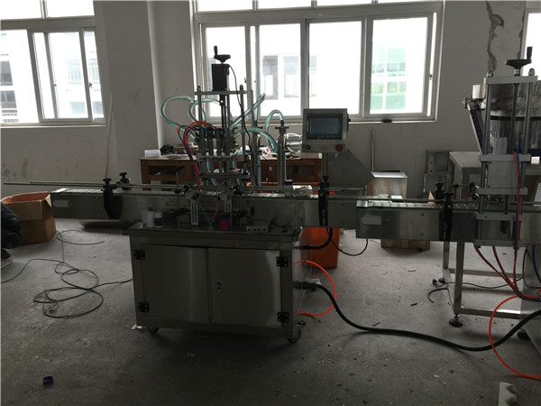 Automatinė stūmoklinio skysčio užpildymo mašina nuo 50ml iki 1L