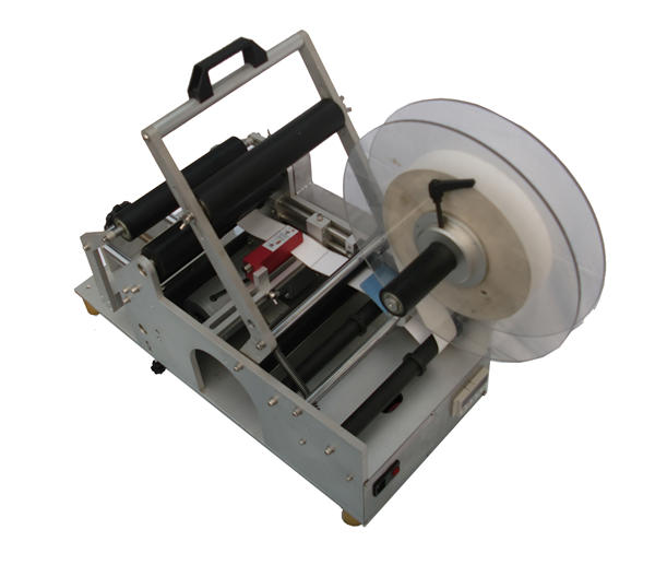 Gamyklinių butelių pusiau automatinė ženklinimo mašina